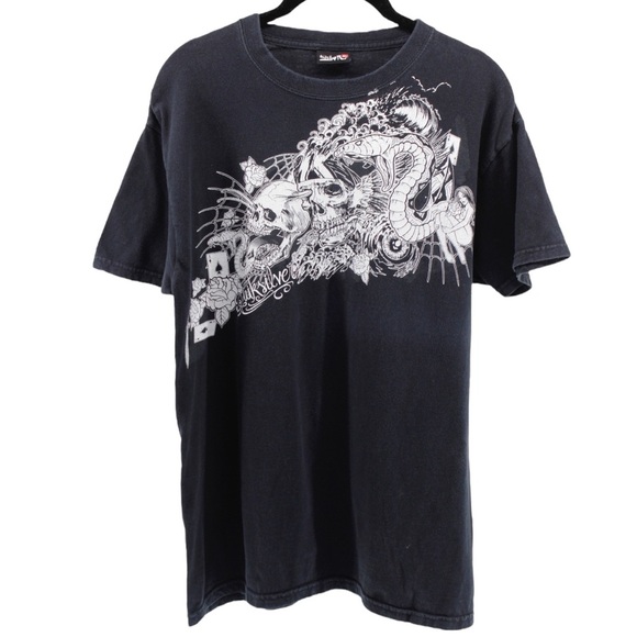 Vintage Y2K Quiksilver Surf Skateboard Basic Tee Skulls Waves Size M - Picture 2 of 7